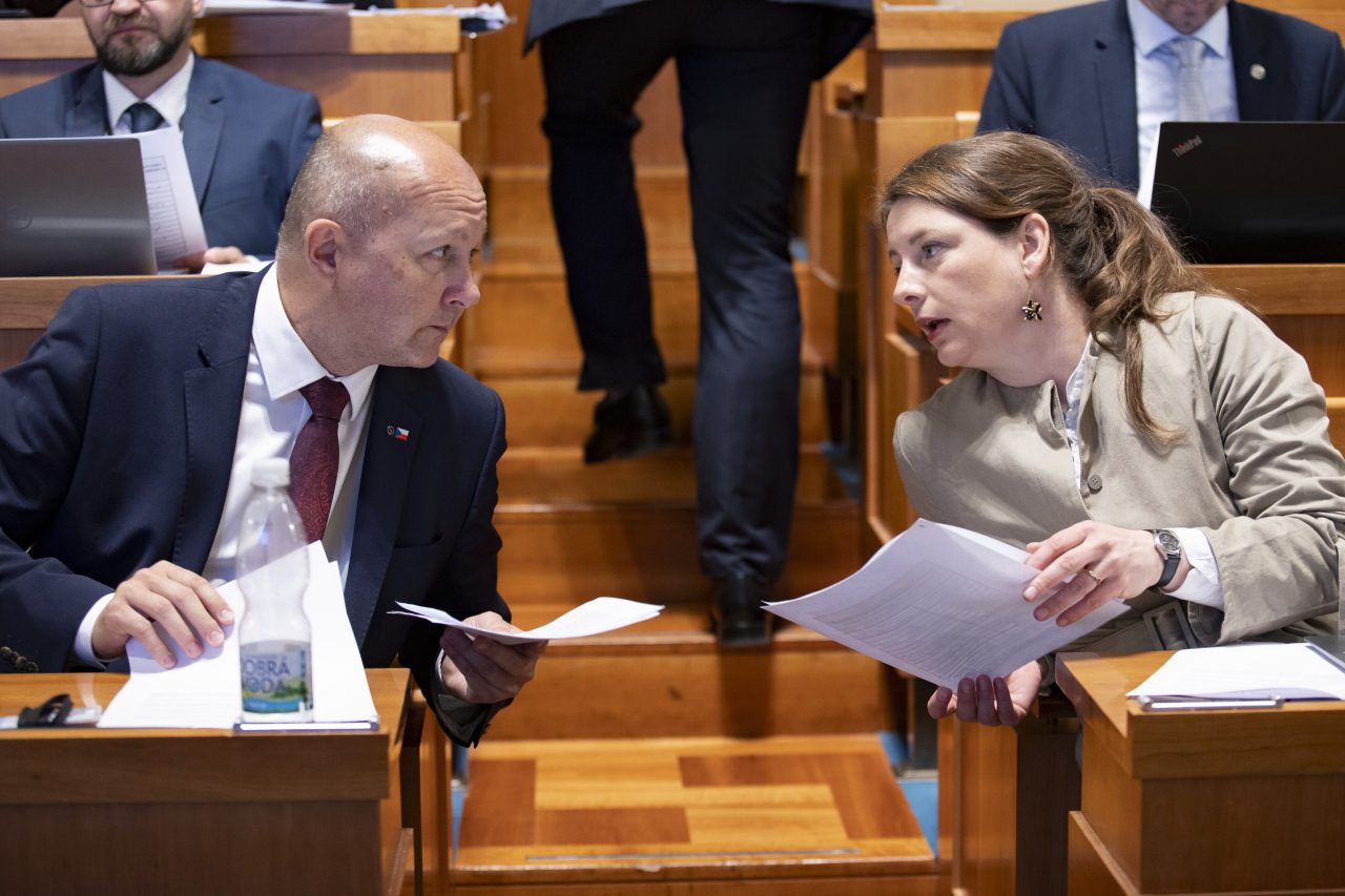 Superdávka uleví státu, ale zatíží ty nejzranitelnější