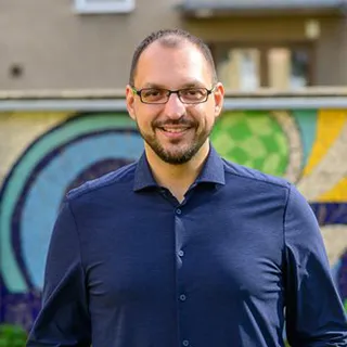 Roman H&aacute;jek
